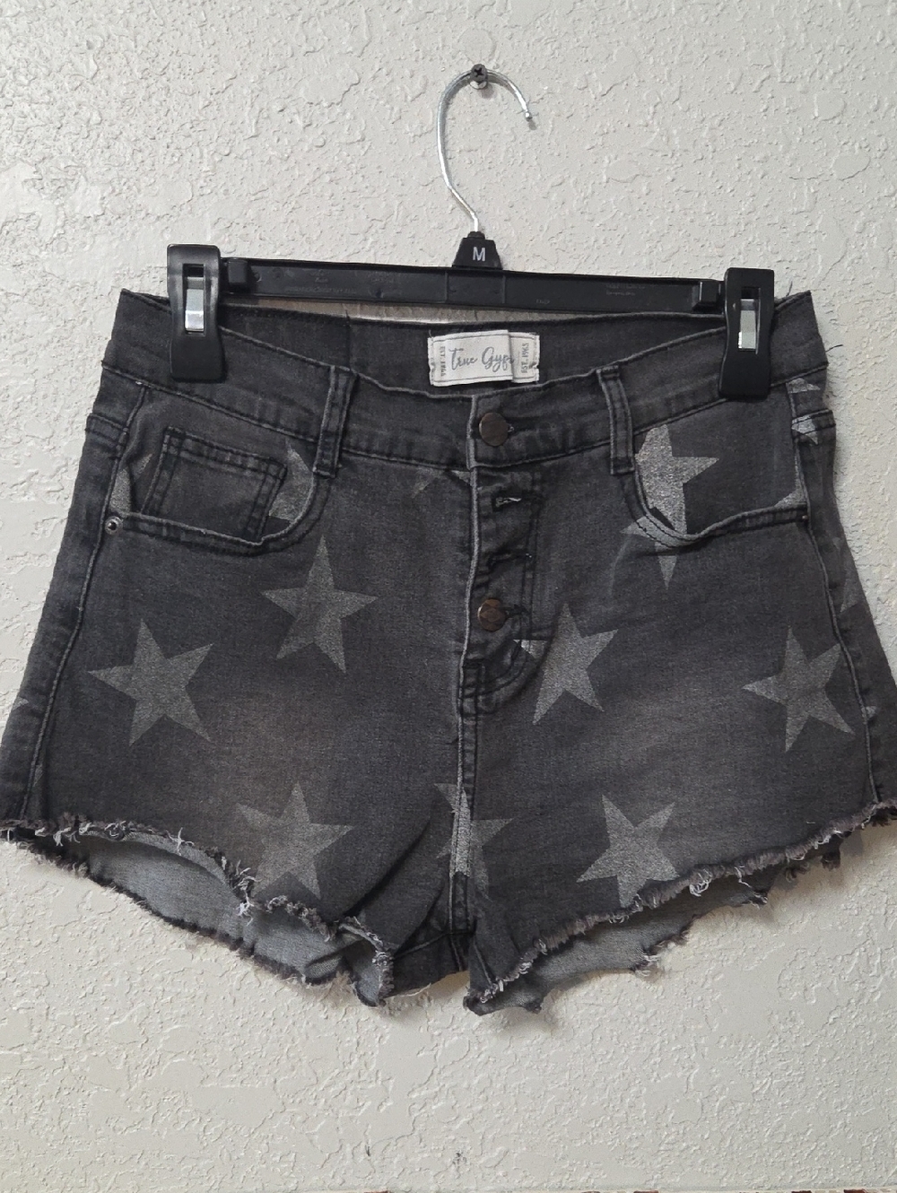 Outfit of the Day: Y2K Grunge Distressed Starry Jean Shorts Sz 7 [1888]